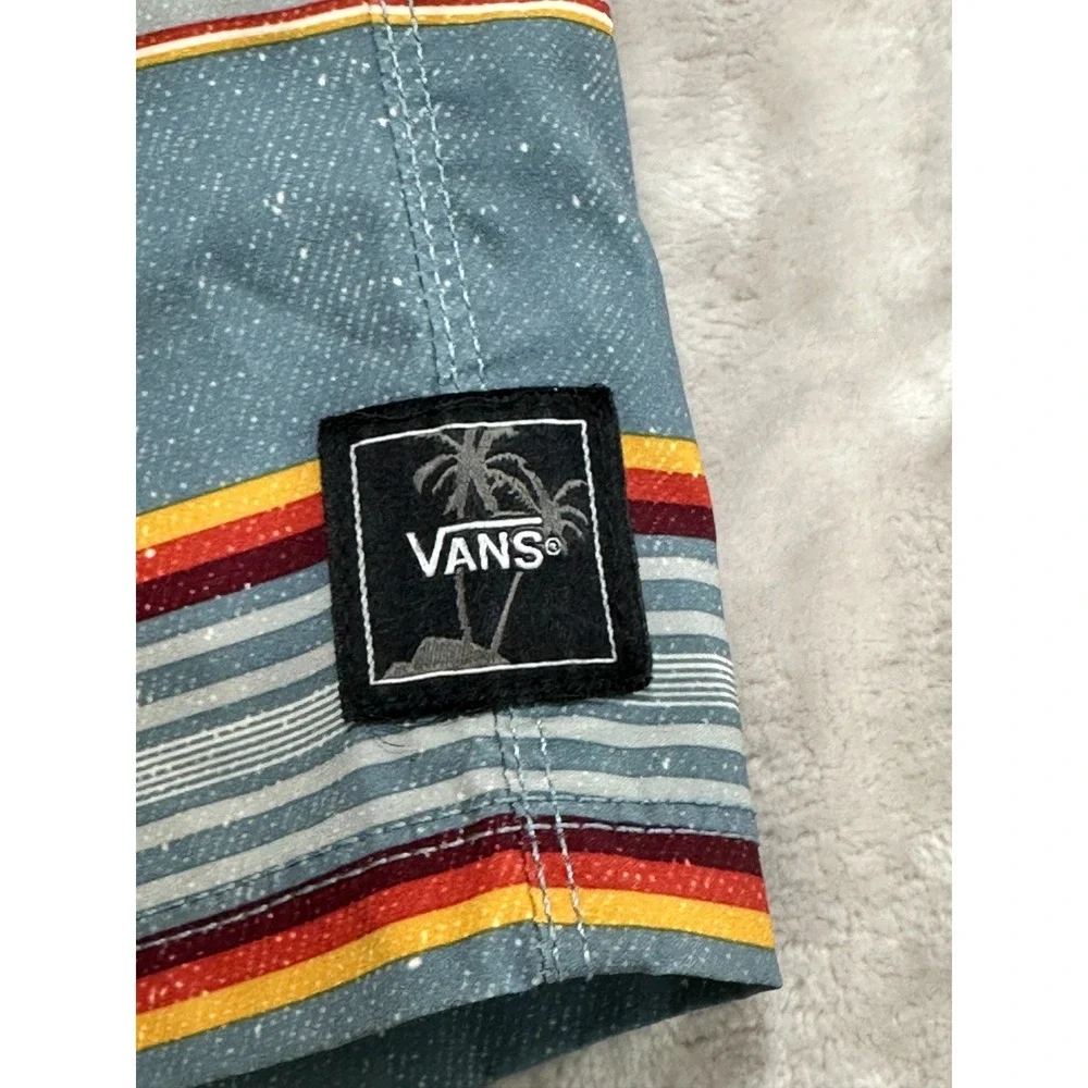 Vans Board Shorts Mens 33 Striped Polyester Stretch Trunks Pockets Drawstring
